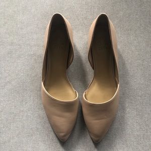 Neutral flats